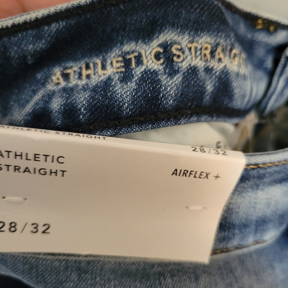 American Eagle Men's Althletic Straight Airplex+ Jean - Picture 6 of 9